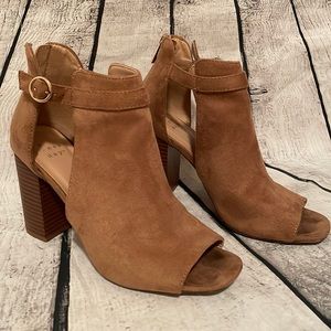 A New Day brown heels